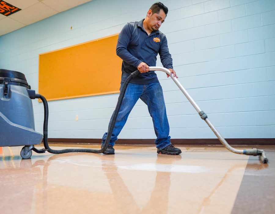 floor-scrubbing-cleaning